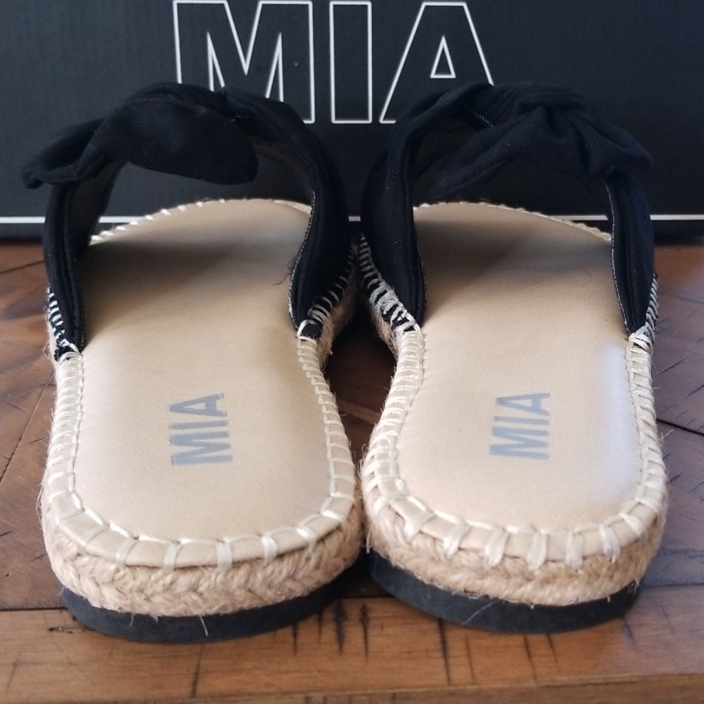 ๐๏ธ Women's Mia Sandals - Picture 6 of 7